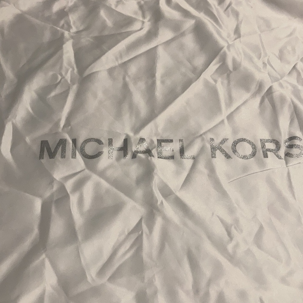 NWOT Michael Kors dust bag. - Picture 4 of 7